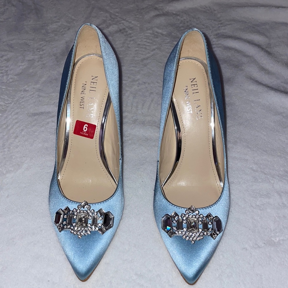 Sky blue Nine West heels size 6